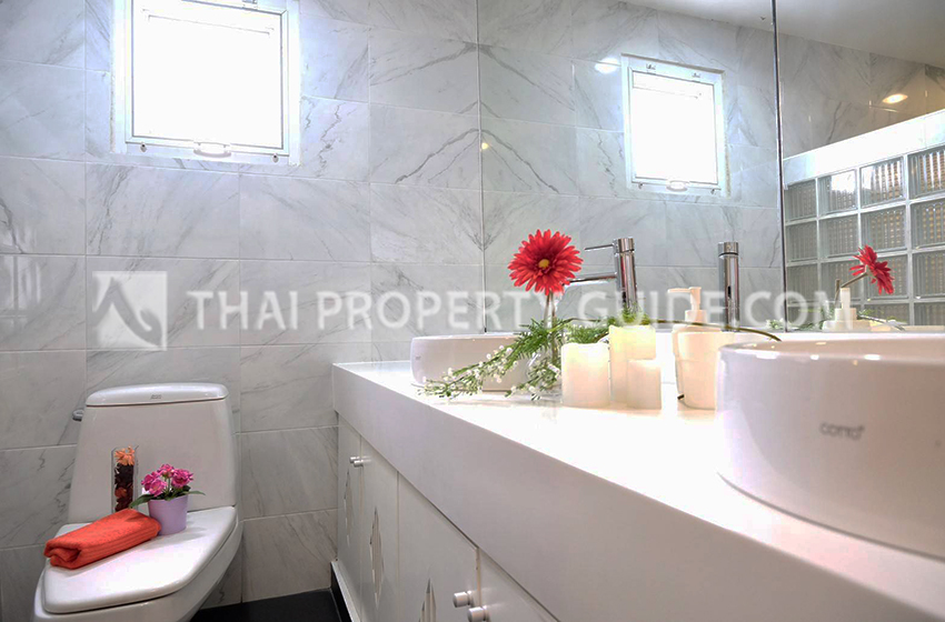 Townhouse in Sukhumvit 