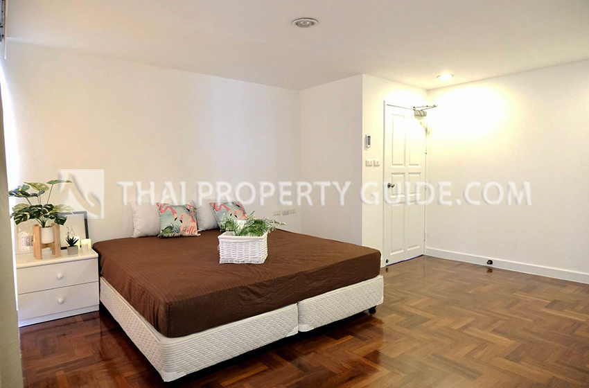 Townhouse in Sukhumvit 