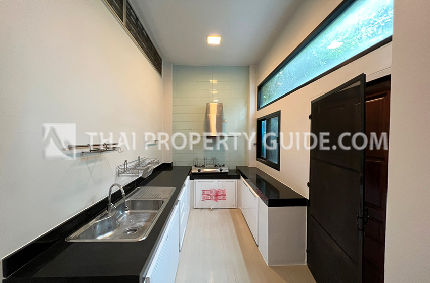 Townhouse in Sukhumvit 