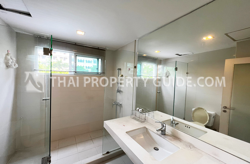 Townhouse in Sukhumvit 