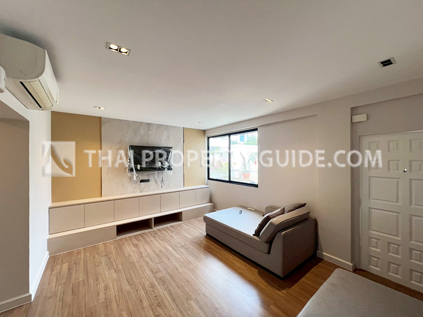 Townhouse in Sukhumvit 